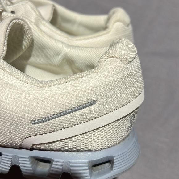 On Running Cloud 5 White Chambray Running Sneakers Shoes Womens Size 9 - Picture 9 of 14
